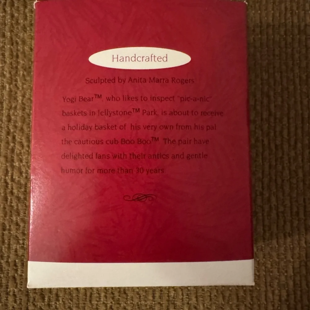 Hallmark Keepsake Ornament - Yogi Bear and Boo Boo in Red and Brown - Picture 2 of 3